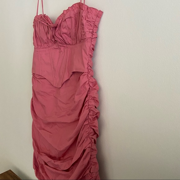 HOST PICK 🎉NWT White Fox Boutique Not Too Far Coral Mini Dress - Picture 5 of 12